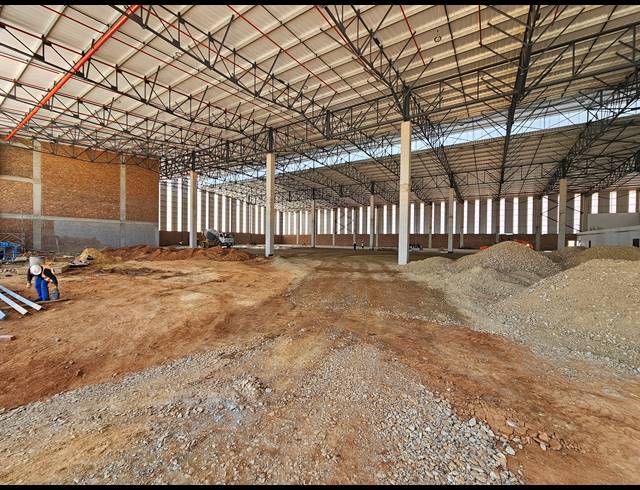 6,000M² WAREHOUSE TO LET IN LANSERIA